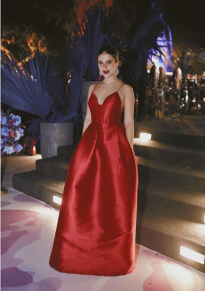 لارا اسكندر في فستان الأحمر
